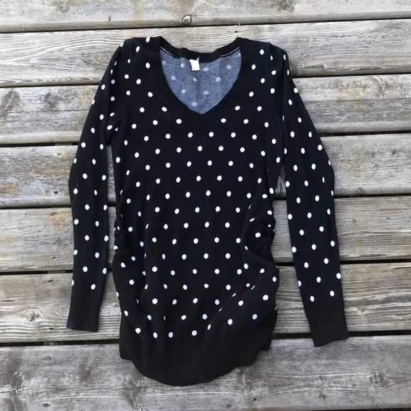 Old Navy Maternity Sweater - Picture 3 of 7
